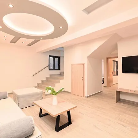Holiday home Fuer 15 Personen In Chania, Kreta West Kreta *