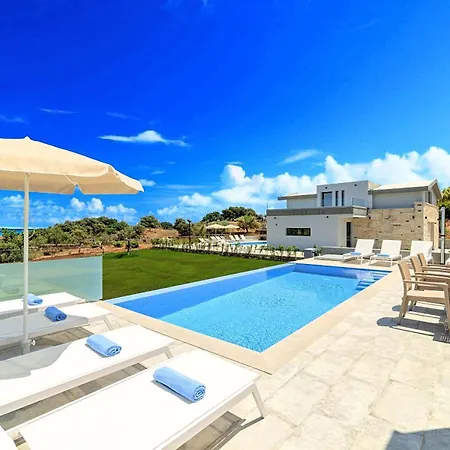 Fuer 15 Personen In Chania, Kreta West Kreta Holiday home